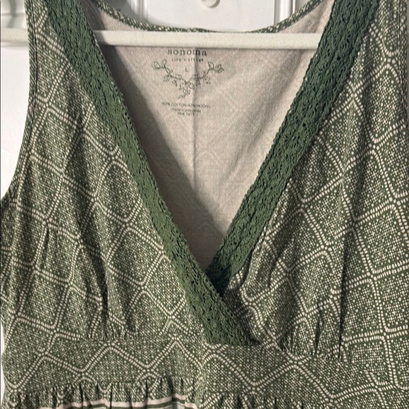 EUC Sonoma Sleeveless Floral Top - Picture 4 of 4